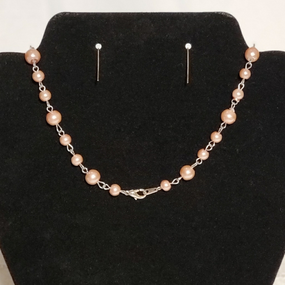 Pearl & Butterfly Necklace with Matching Earrings - Picture 7 of 7